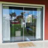cotação de porta de vidro jateado Guanabara